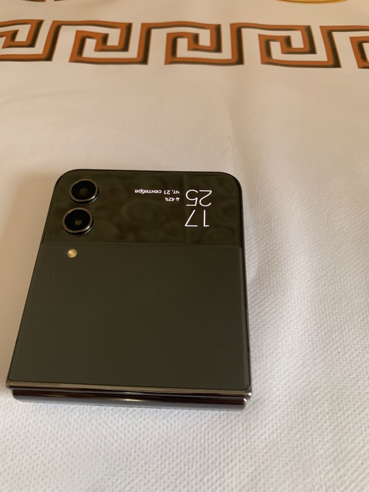 Новый galaxy z filp 4