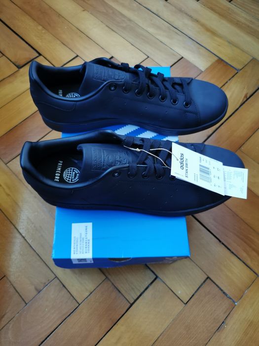 Продавам чисто нови оригинални маратонки Adidas Stan smith