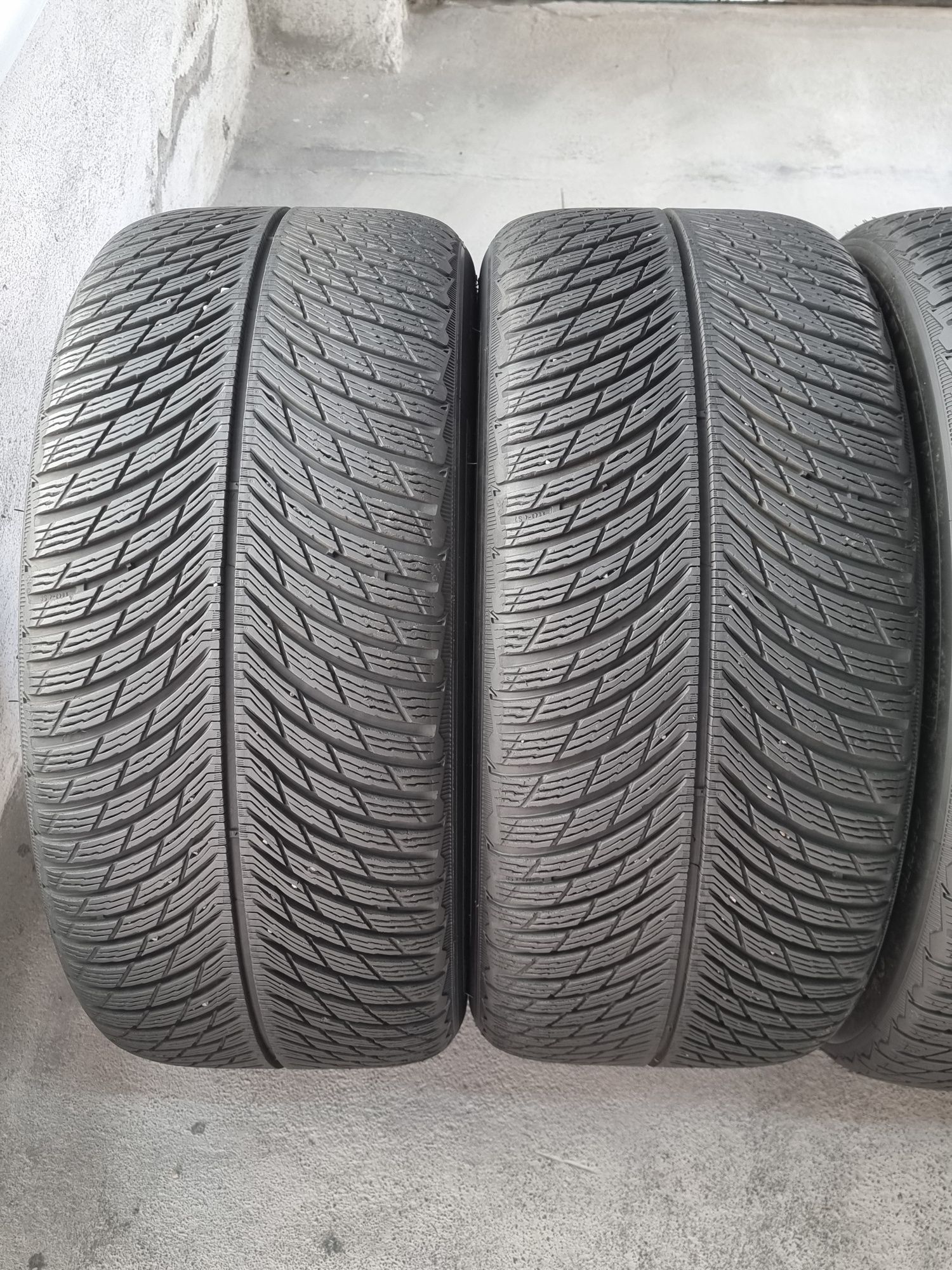 Спорт пакет 265/40/19 и 285/40/19 Michelin 4Броя: 1000лв 7.5мм