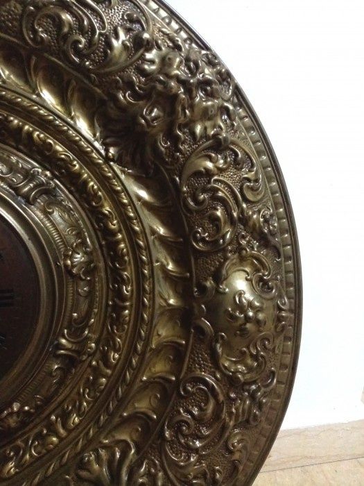 Ceas de perete antic mecanic sec 19 Lenzkirch din alama masiva lucrătu