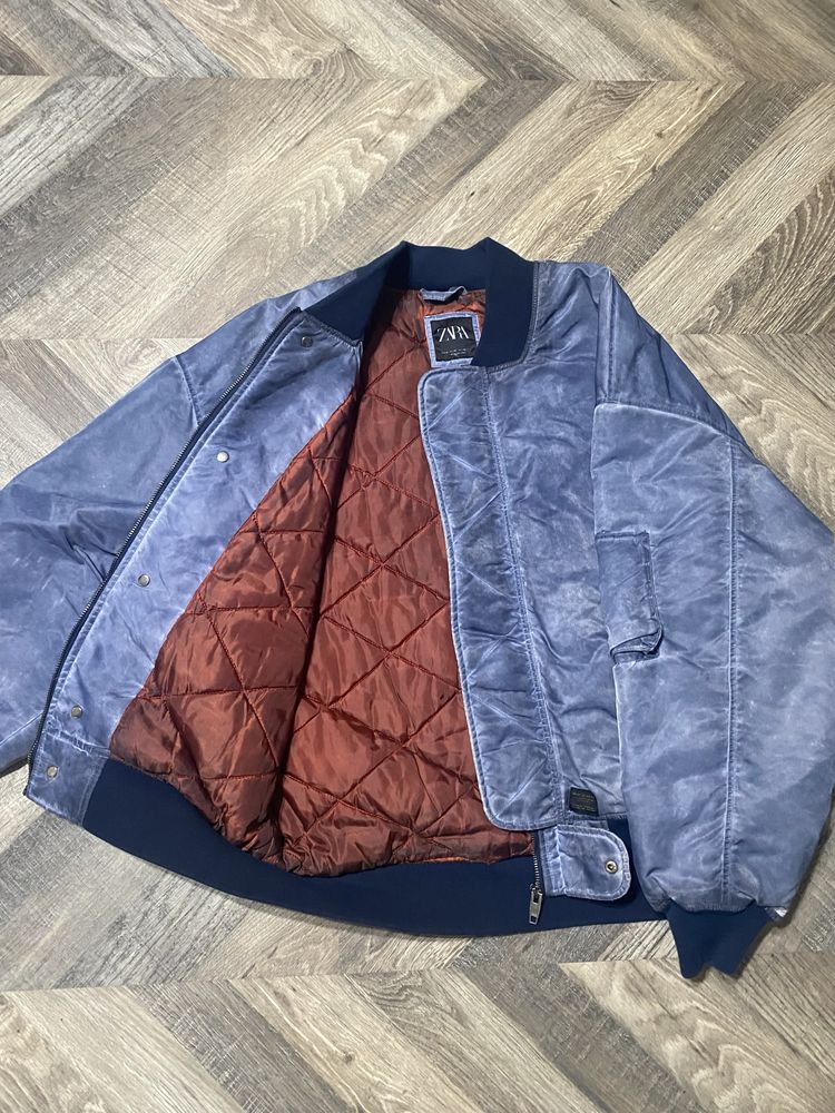Яке бомбер ZARA