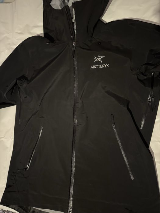 Непромокаема Ветровка На Arcteryx