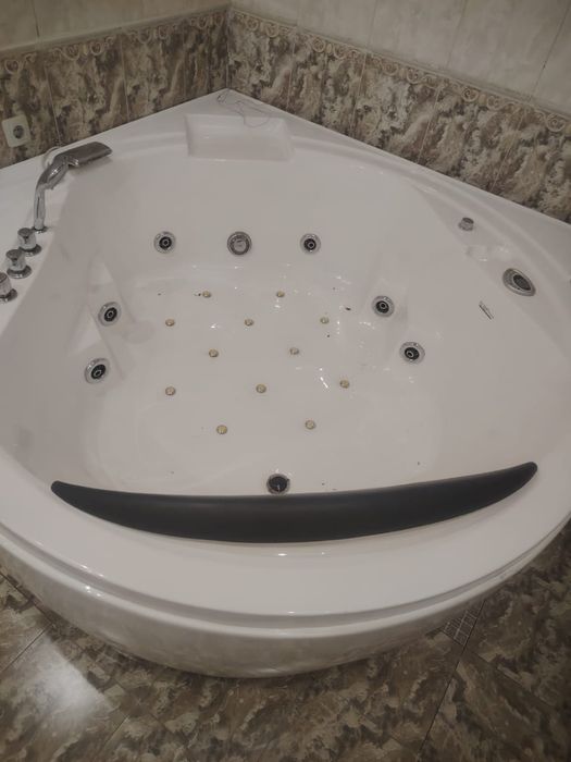 Джакузи в хорошем состоянии