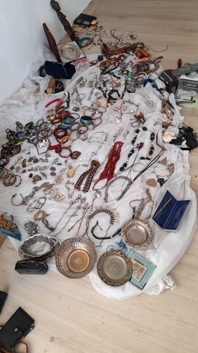 Gablonțuri brățări inele LV poșetă originale