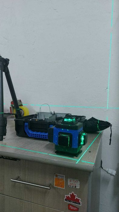 Лазерный уровень 4D
