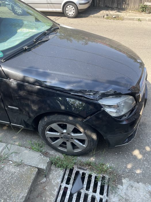 Mercedes C 200 avariat