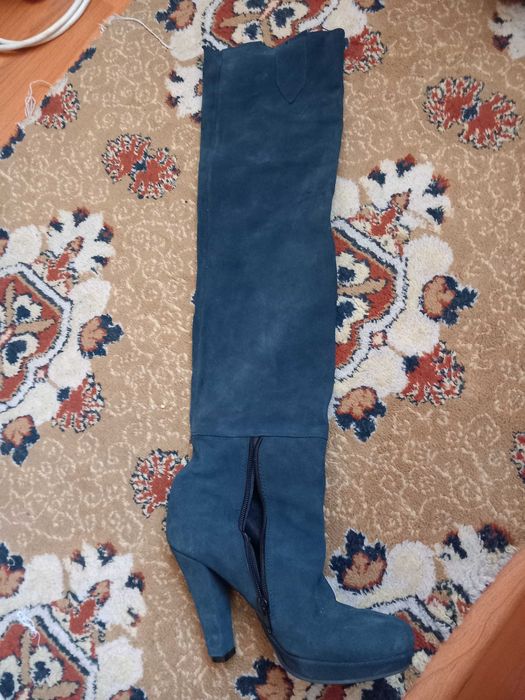 Cizme din piele întoarsă