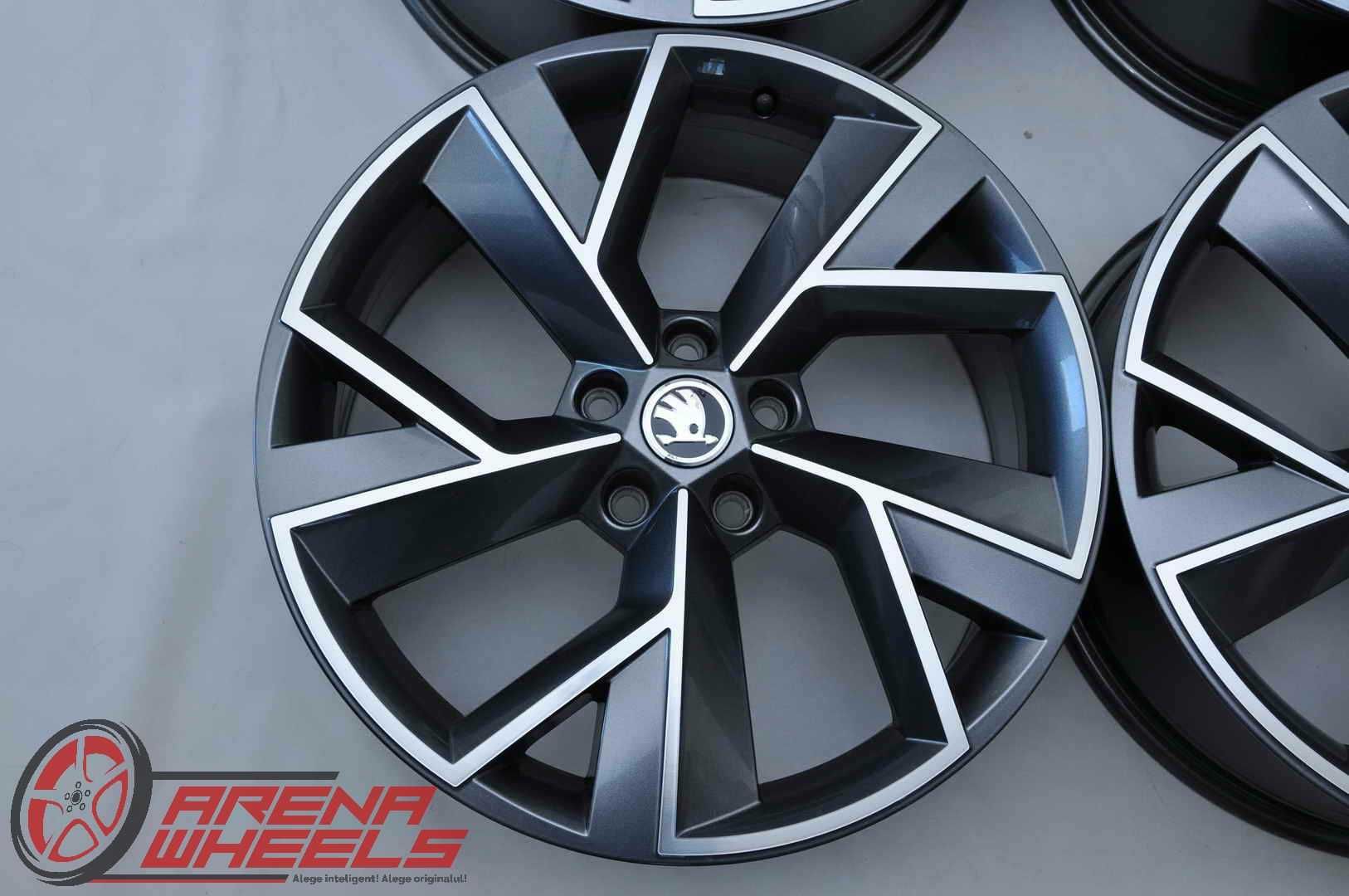 Jante Noi 19 inch Originale Skoda Kodiaq RS R19 Triglav Antracit