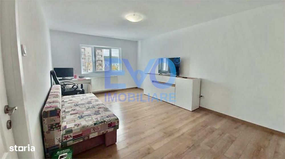De vanzare, apartament 2 camere, renovat recent, CUG, RONDUL VECHI, IA