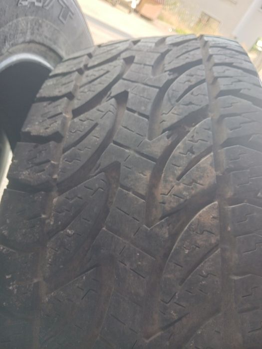 2 чифта гуми А/Т  265/70/16