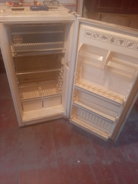 Продам  холодильник в рабочем состоянии
