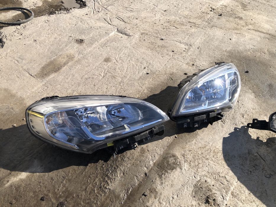 Фар Fiat Doblo 2015-
