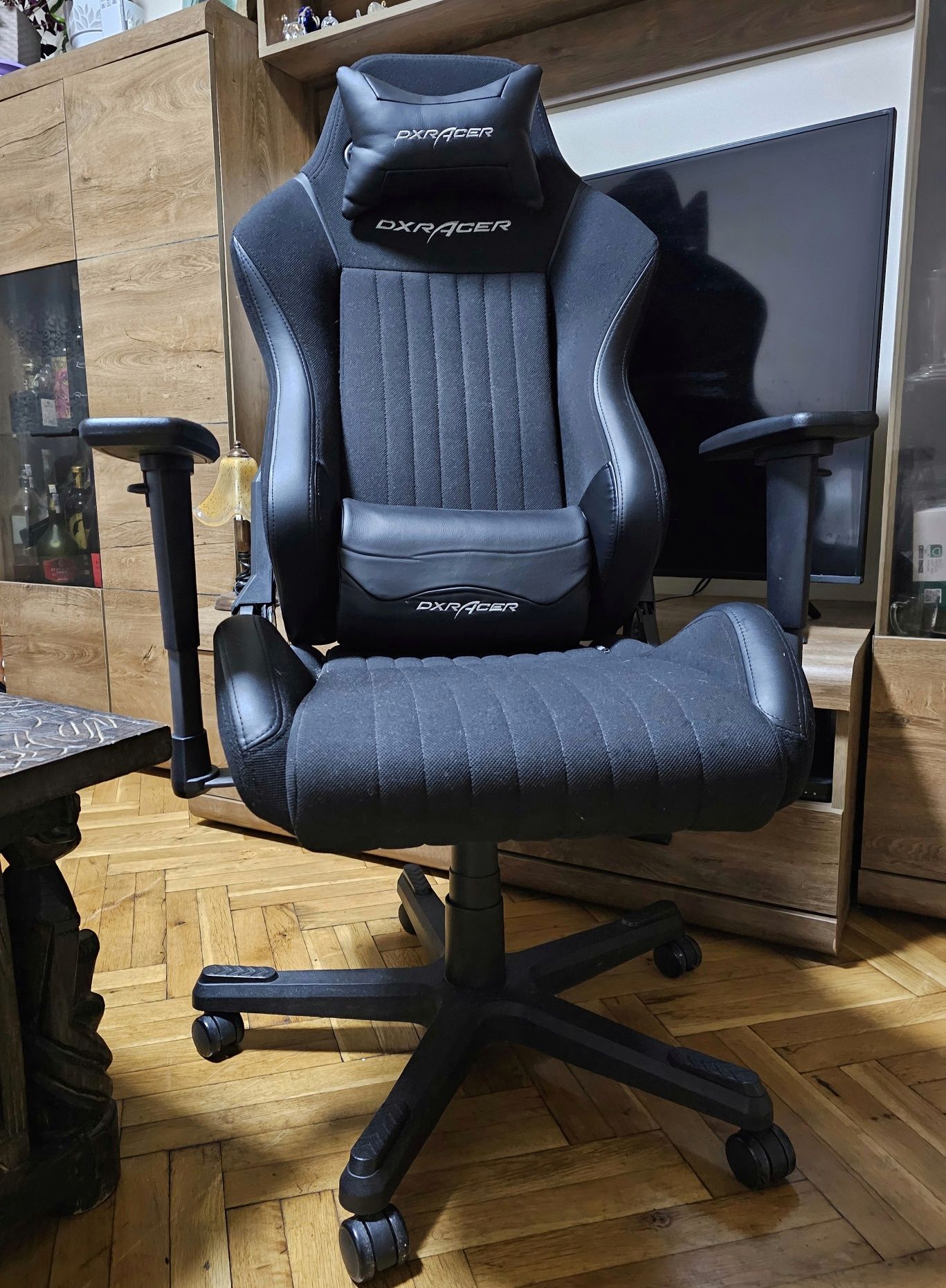 Геймърски стол DXRACER