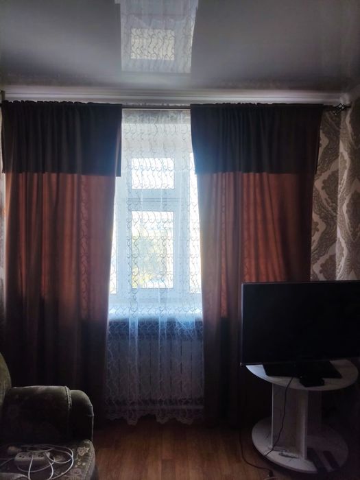 Продаю карниз со шторами