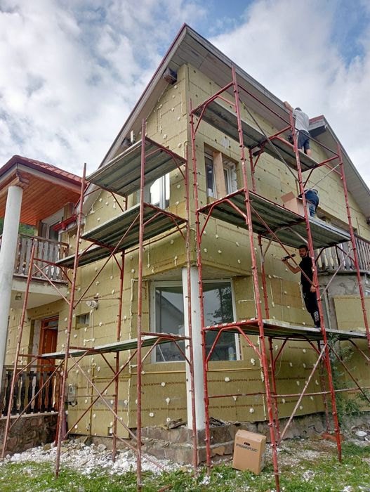 Echipa de constructii