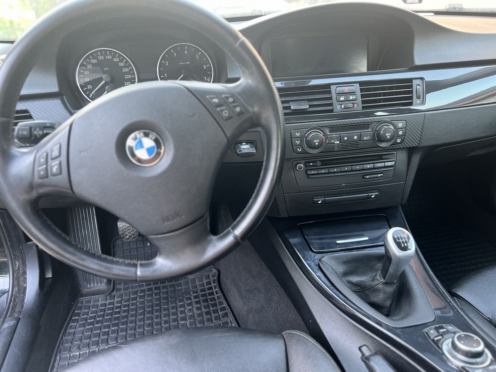 Bmw e90 325i 245cp