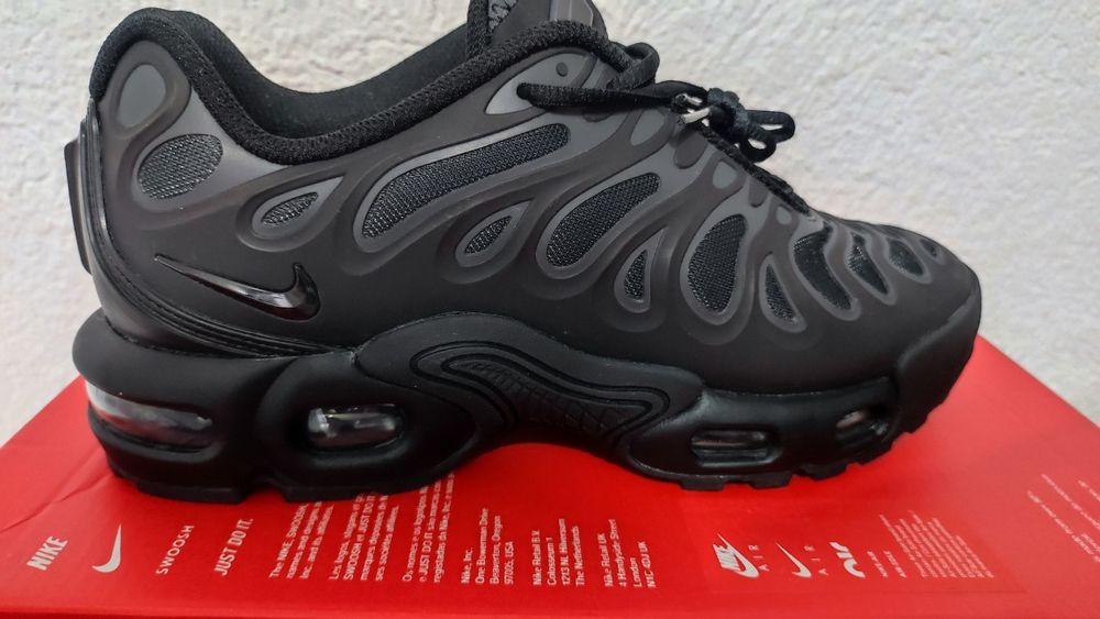 Оригинални маратонки Nike tn