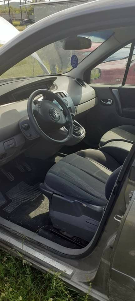 Renault Scenic
1.9dci 120 кс.  на части