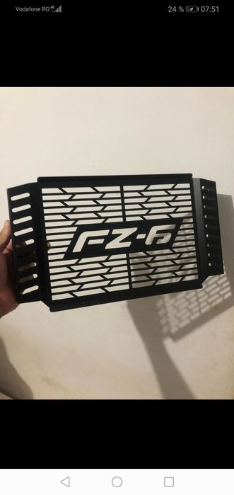 Grila radiator FZ6 2007-2010