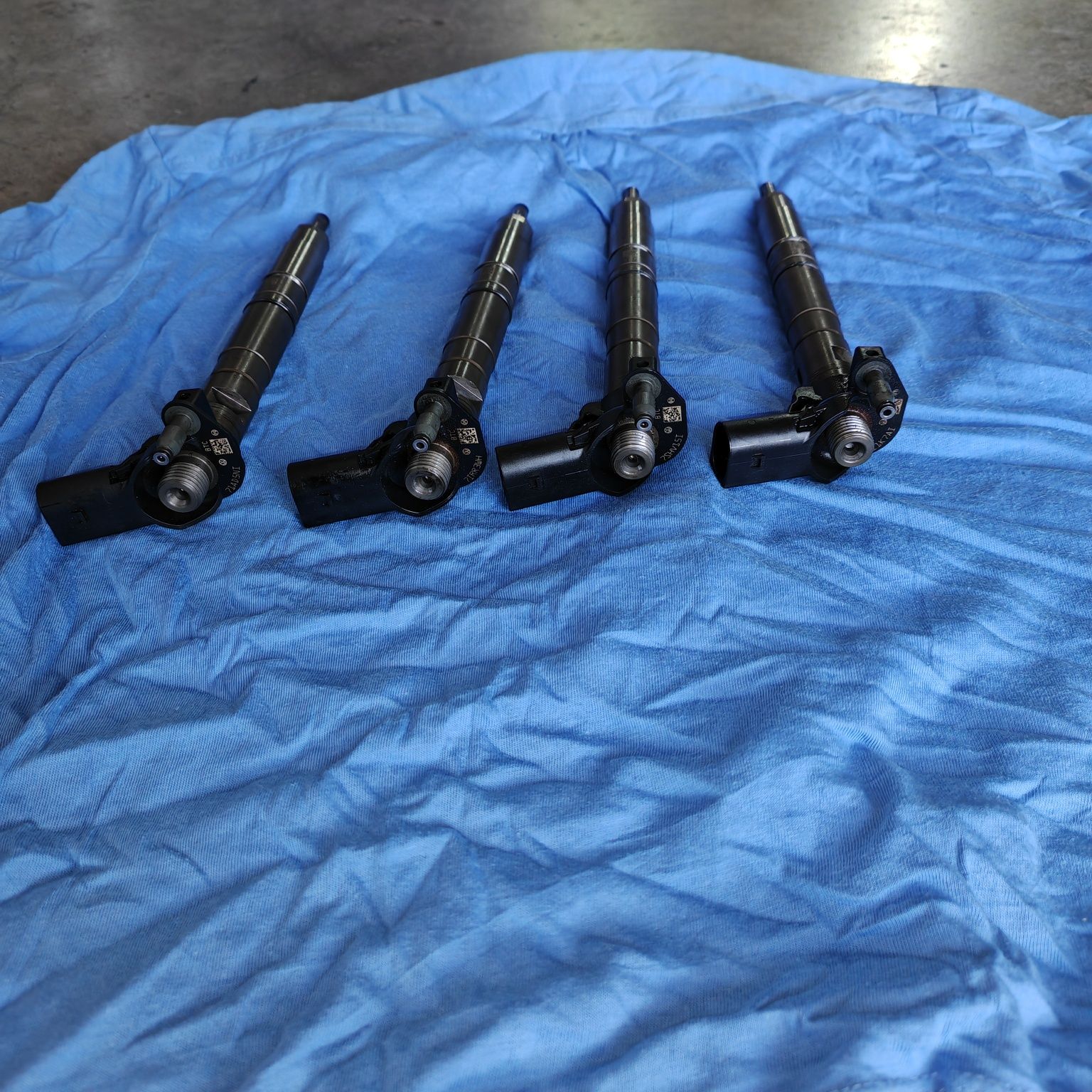Injector injectoare audi Volkswagen 2.0tdi
