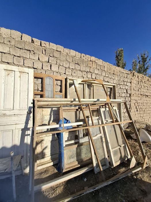 Ishik deraza romlari sotiladi