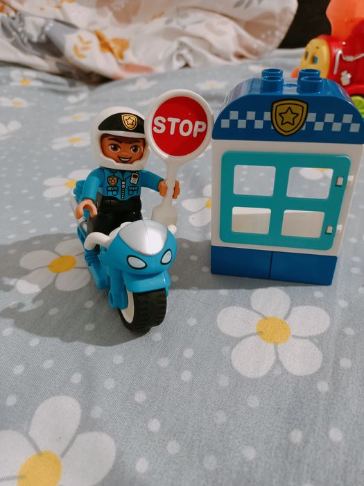 Duplo 10900 motocicleta de politie