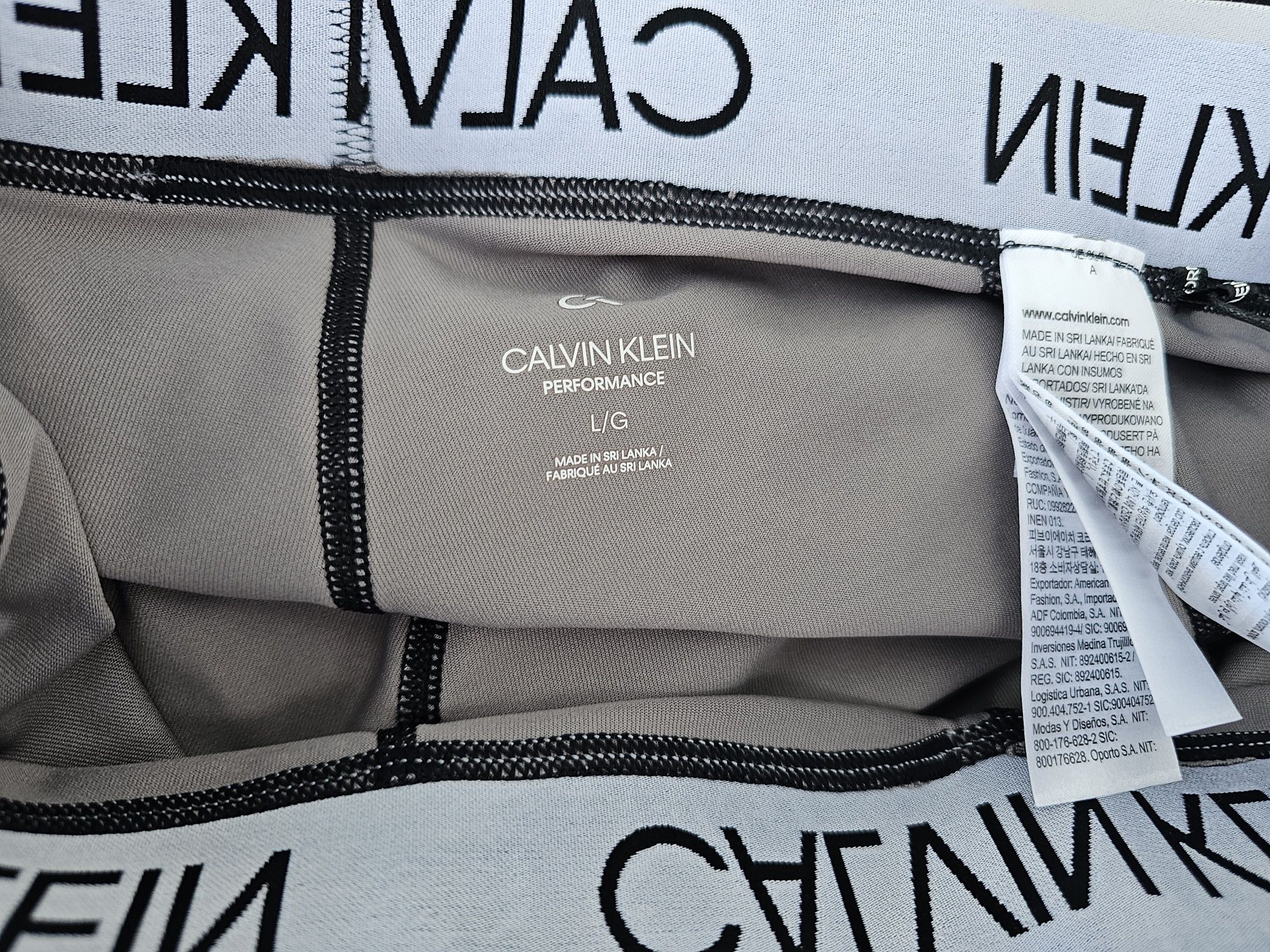 Calvin Klein оригинален дамски клин М/ Л размер