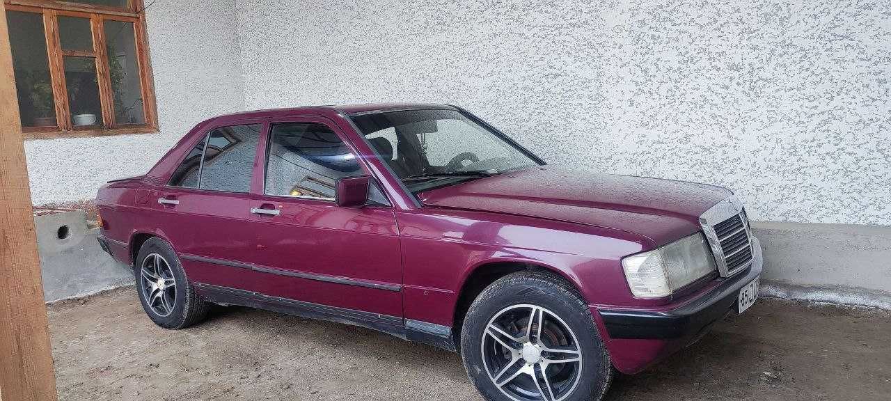 Mercedes Benz 190