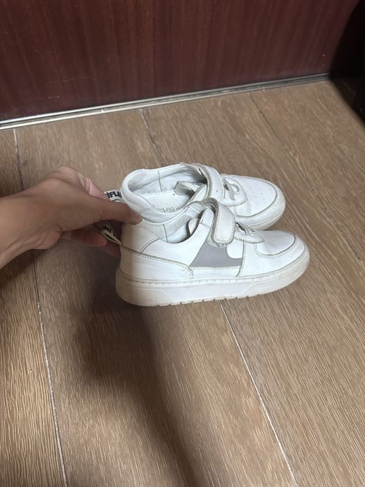 Отдам детскую обувь