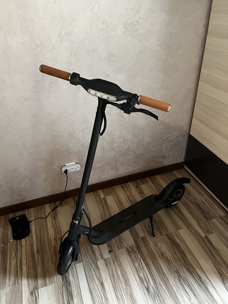 электро самокат tomoloo