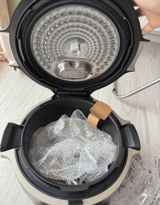 Multicooker inteligent cu gatire sub presiune Tefal Cook4me Touch