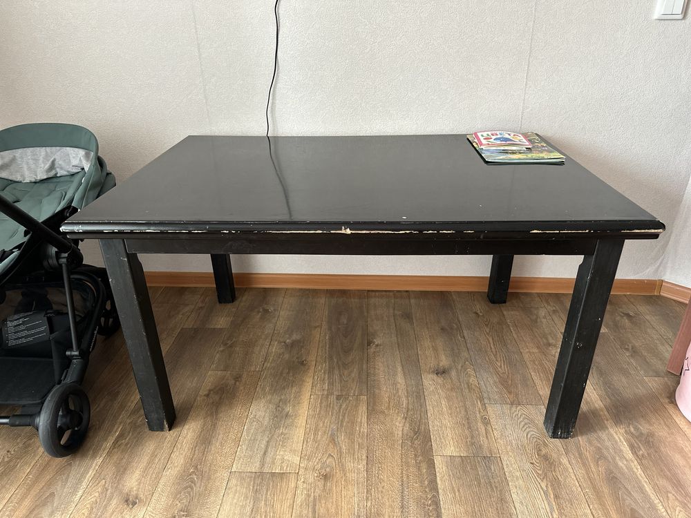 Продам стол размер 120*80