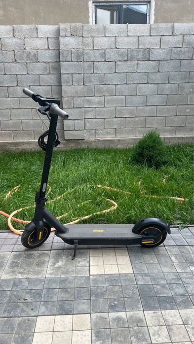 Ninebot g30 electroscooter