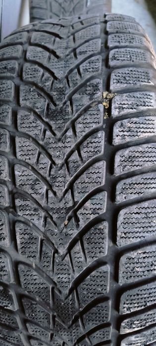 Продавам гуми Dunlop 225/55/18