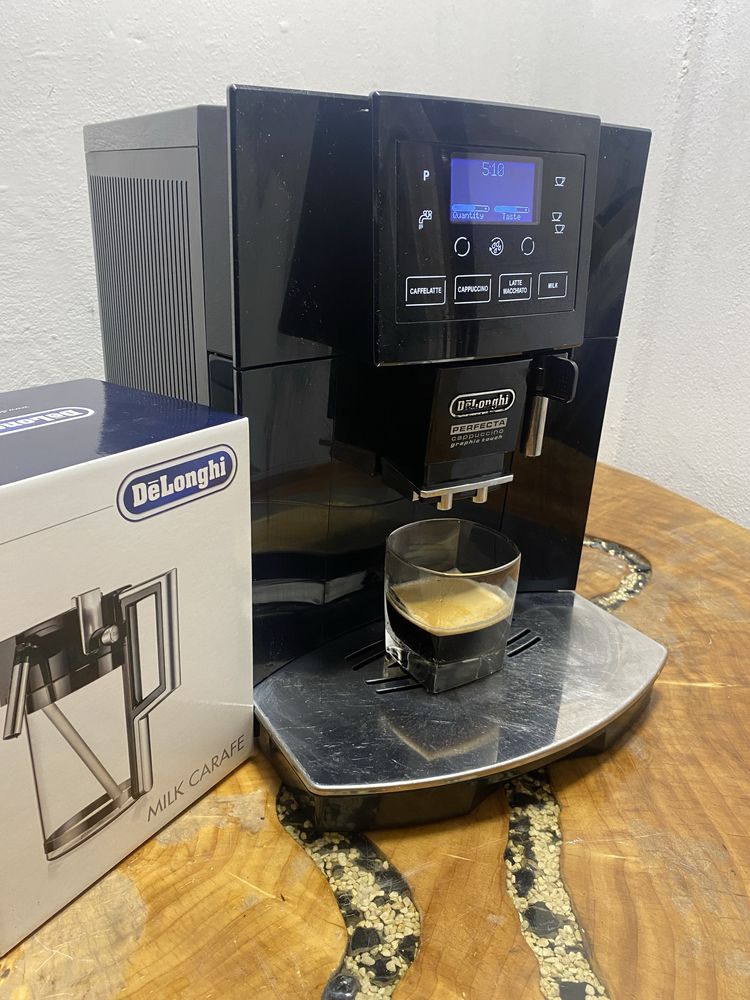 Expresor / espressor delonghi perfecta touch