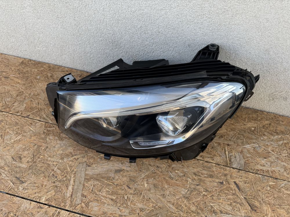 Far stanga Mercedes GLC W253 ILS Full LED Original Europa