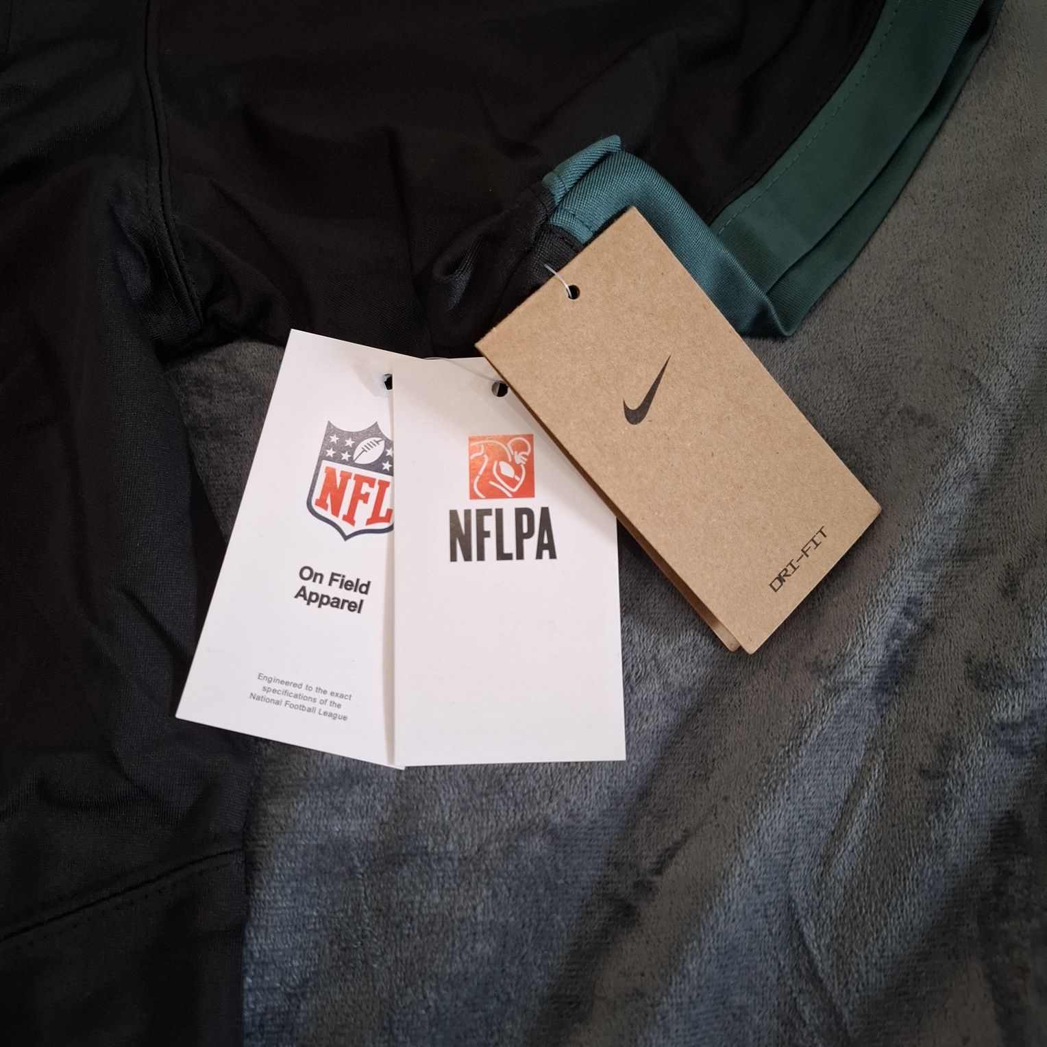 NIKE NFL фланелка на Philadelphia Eagles НОВА