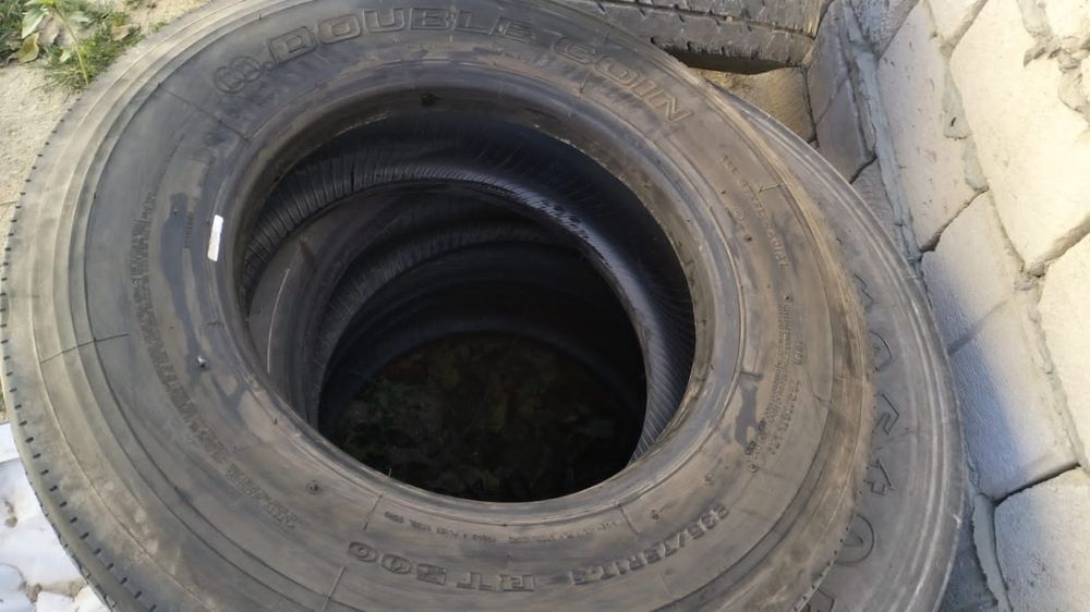 Продается шины в отличном состоянии.Бочка шины есть..