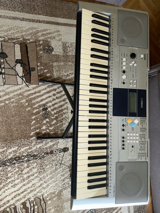 Orga electronica profesionala yamaha + stativ