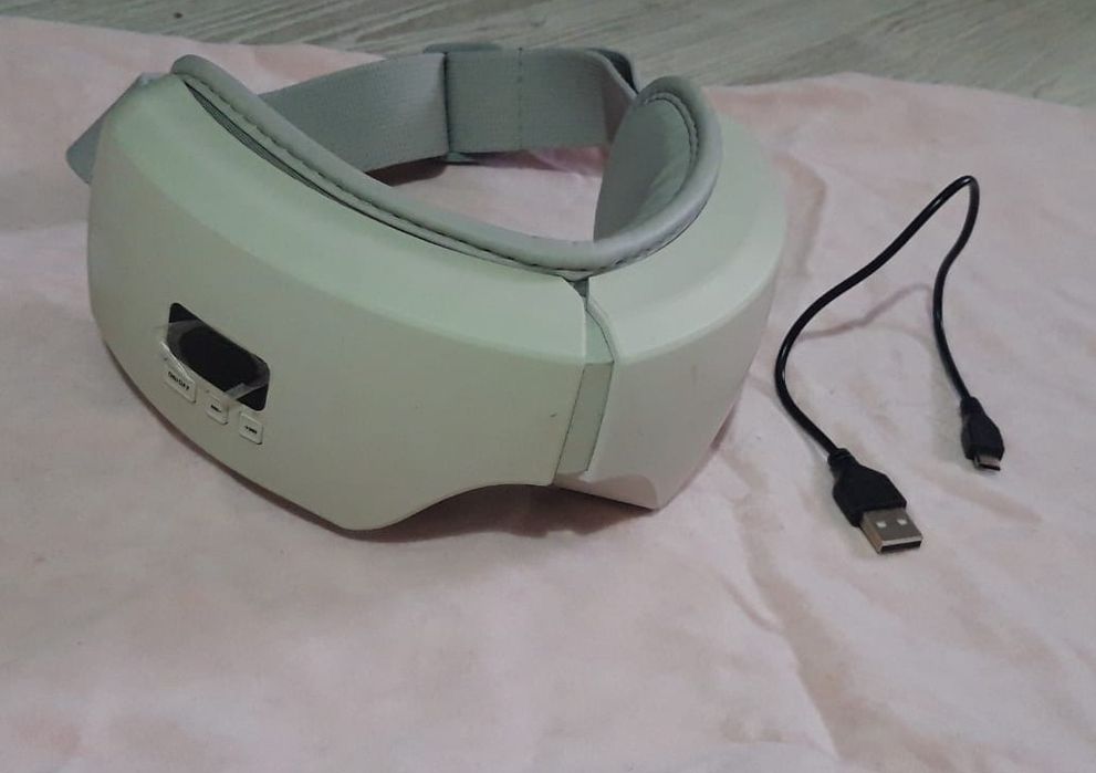 Ochelarii pentru masajul ochilor