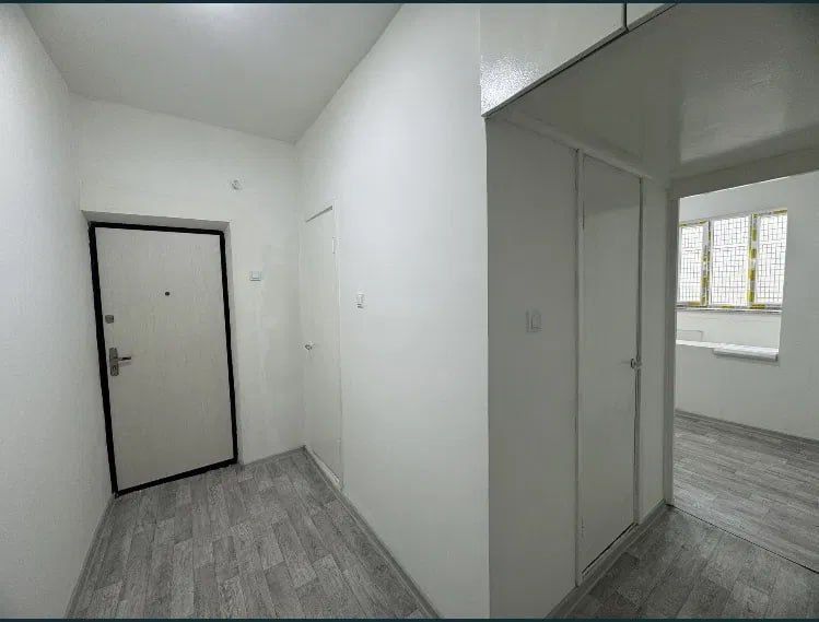 Продаю 1 комнатную квартиру Дустлик 1, балкон 2х6