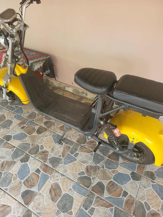 Vând scuter electric