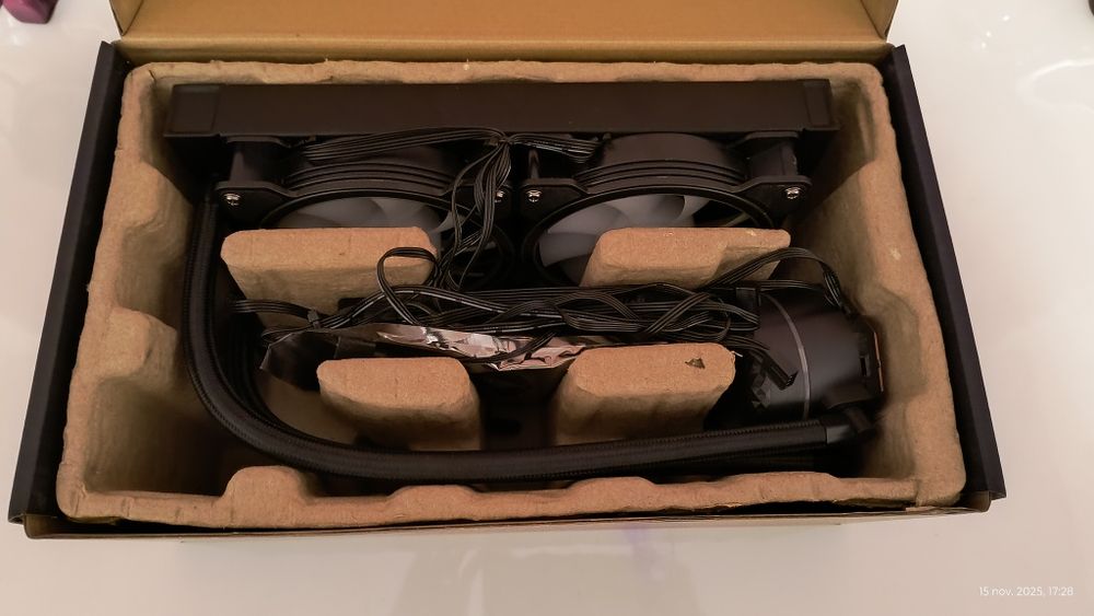 Cooler AIO 240 mm Kolink