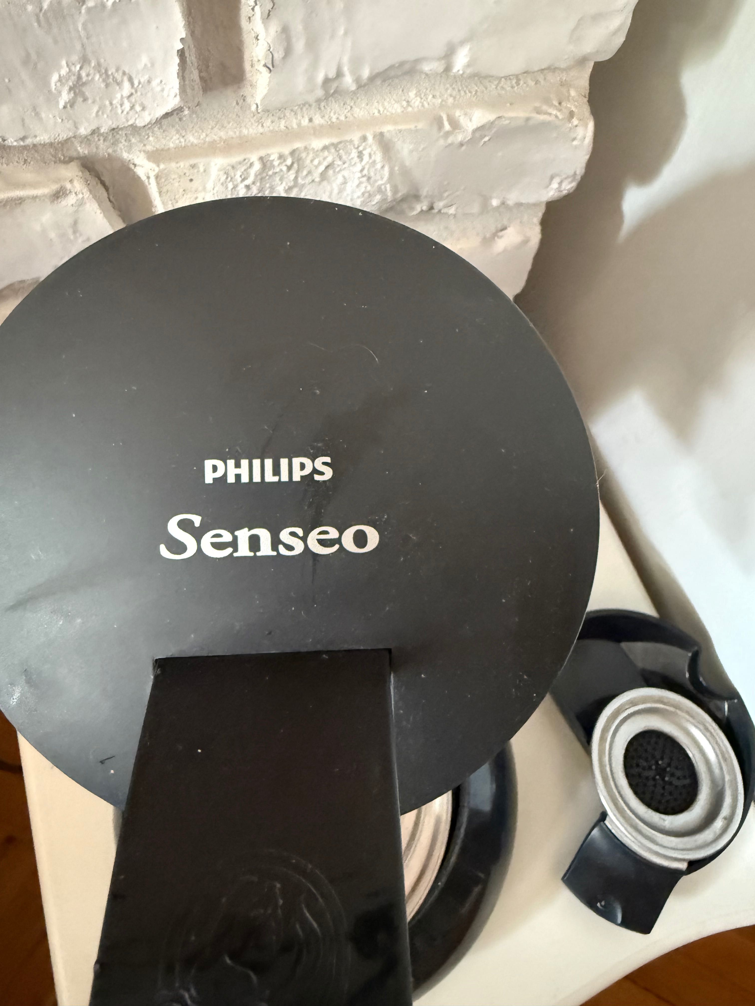 Кафе машина Philips Senseo с хартиени капсули, не е ползвана