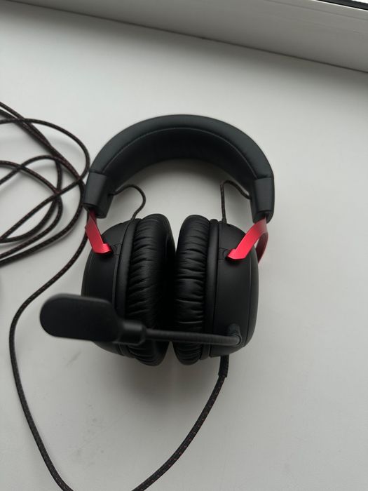Продам игровые наушники HyperX Cloud3