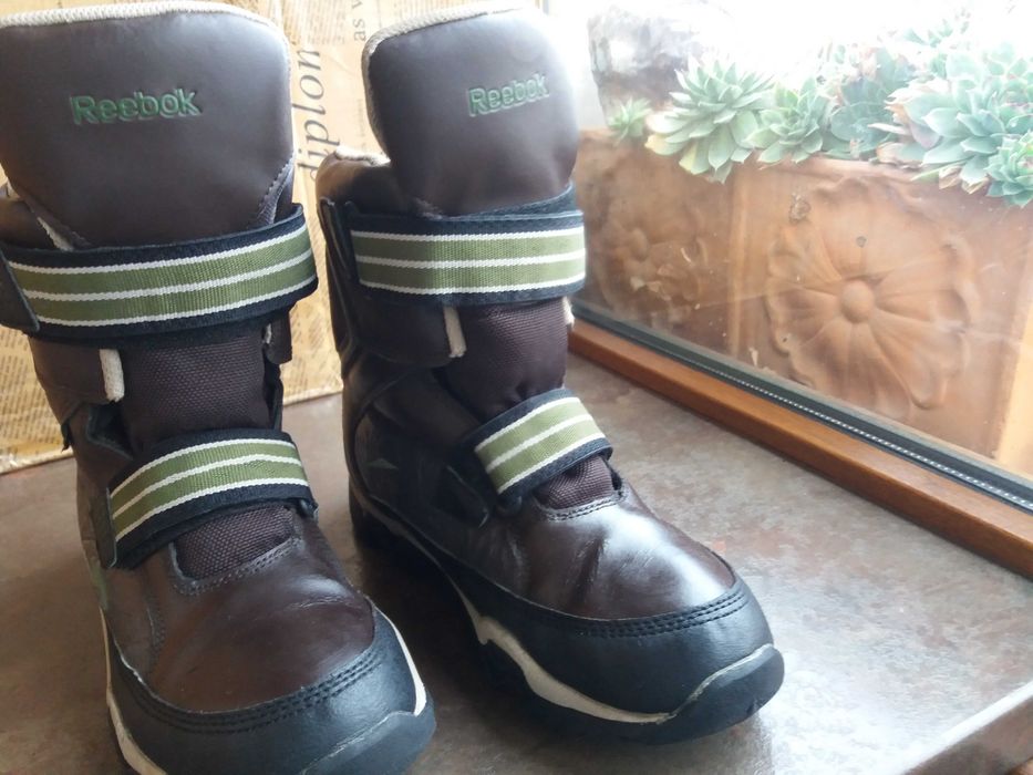 детски ботуши,зимни обувки,боти,апрески, Reebok номер 38 за момче