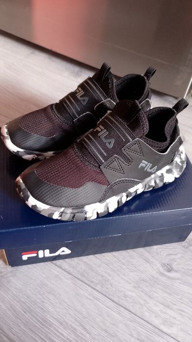 Adidasi Fila mărimea 29
