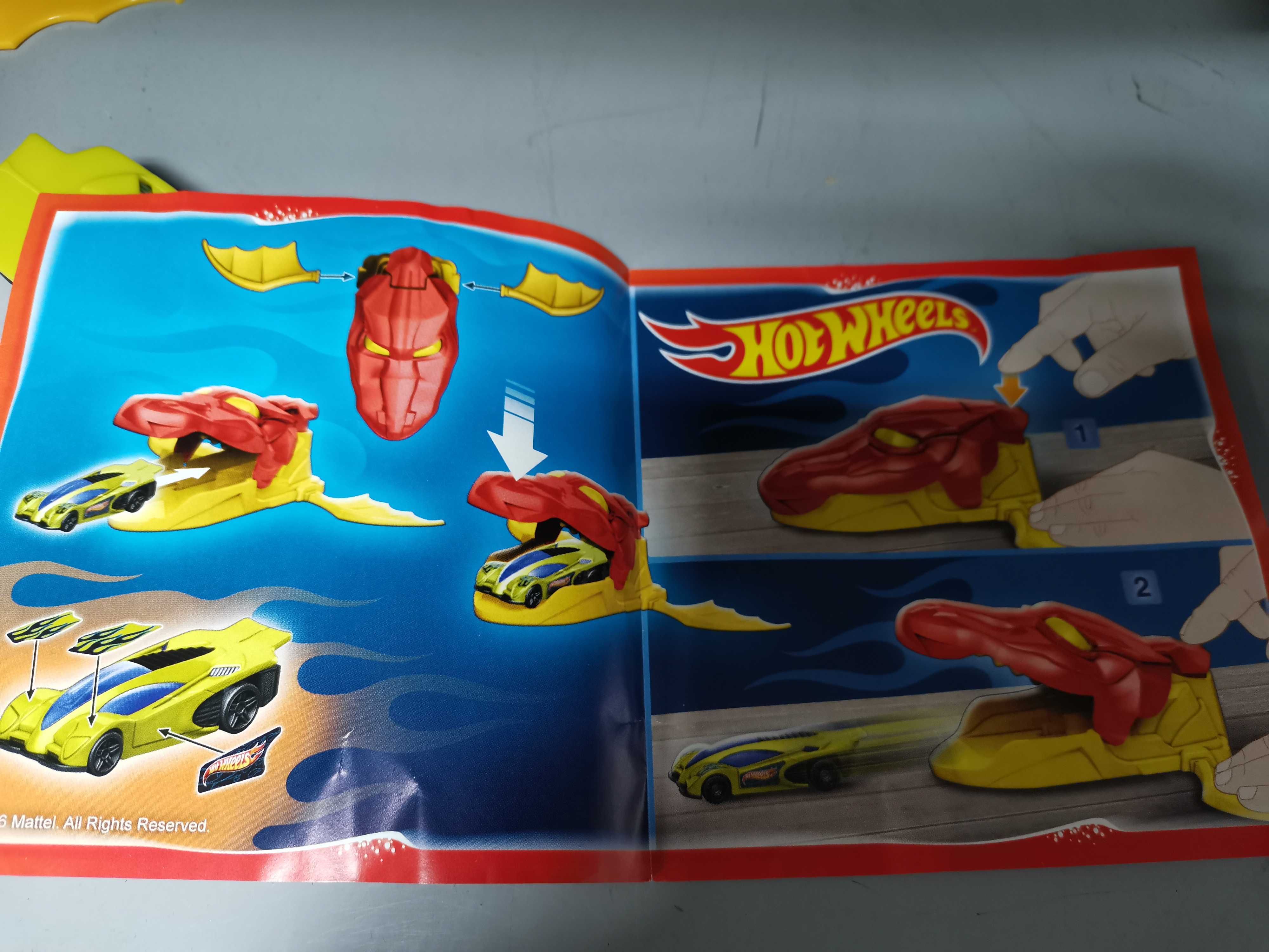 Kinder Maxi Hot Wheels