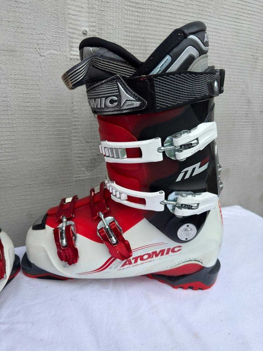 Clapari ski schi Atomic B5 marime Eur:41 Mondo:26