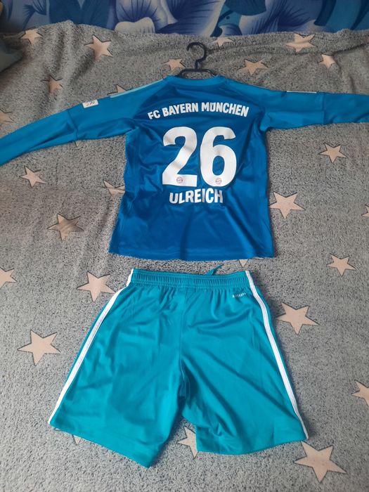 Echipament De Fotbal FC BAYERN MÜNCHEN 2017/18 Urleich